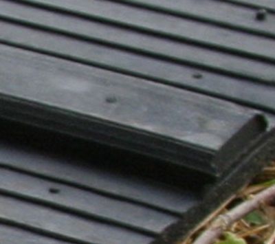 Badi_farm_tappeti_gomma_pavimenti_box_cuccia_cavallo_cane_lastra_allevamento_vulcanizzata_scuderia_stalla